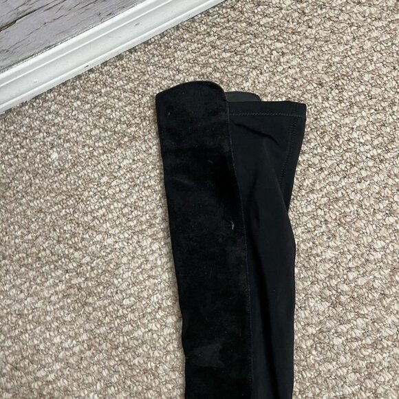 P324. Blondo Black Over the Knee Boots Sleek Design - Picture 4 of 16